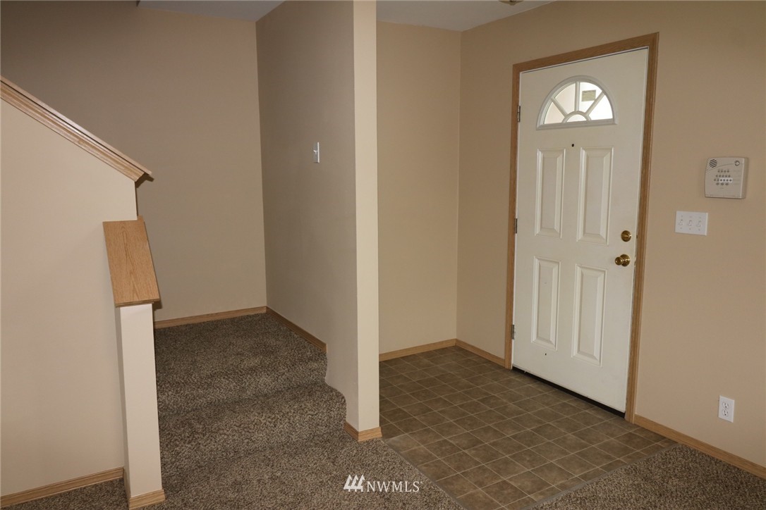 903 Riddell Avenue Northeast Orting, WA 98360 - Photo 13 of 25 Gallery Image 13