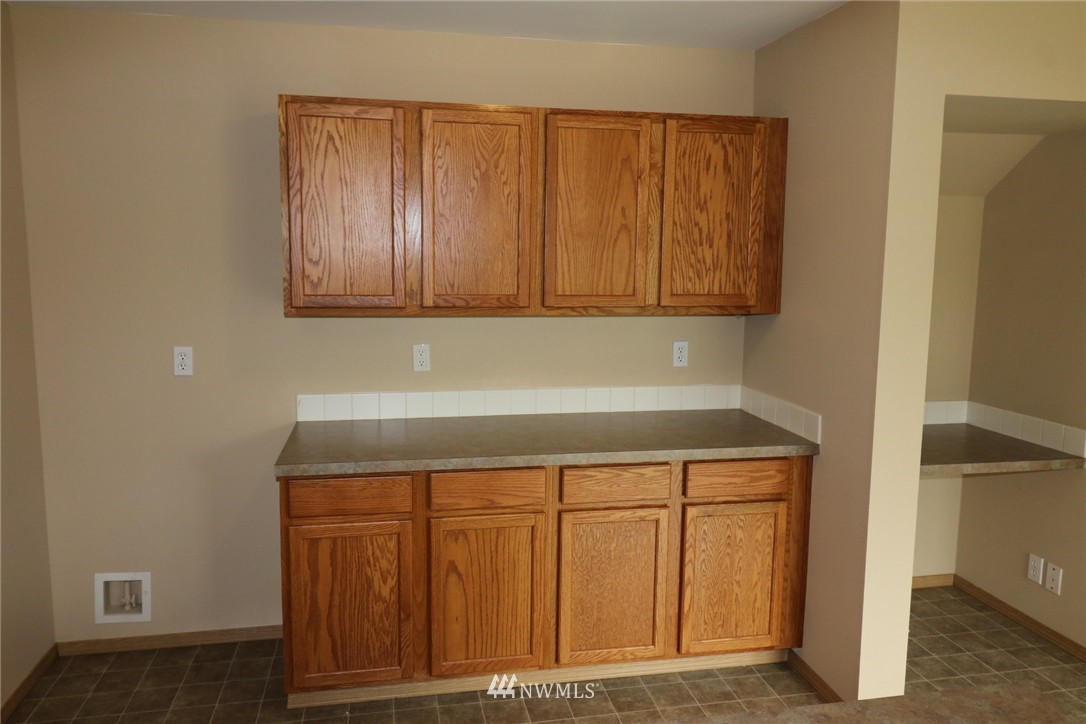 903 Riddell Avenue Northeast Orting, WA 98360 - Photo 7 of 25 Gallery Image 7