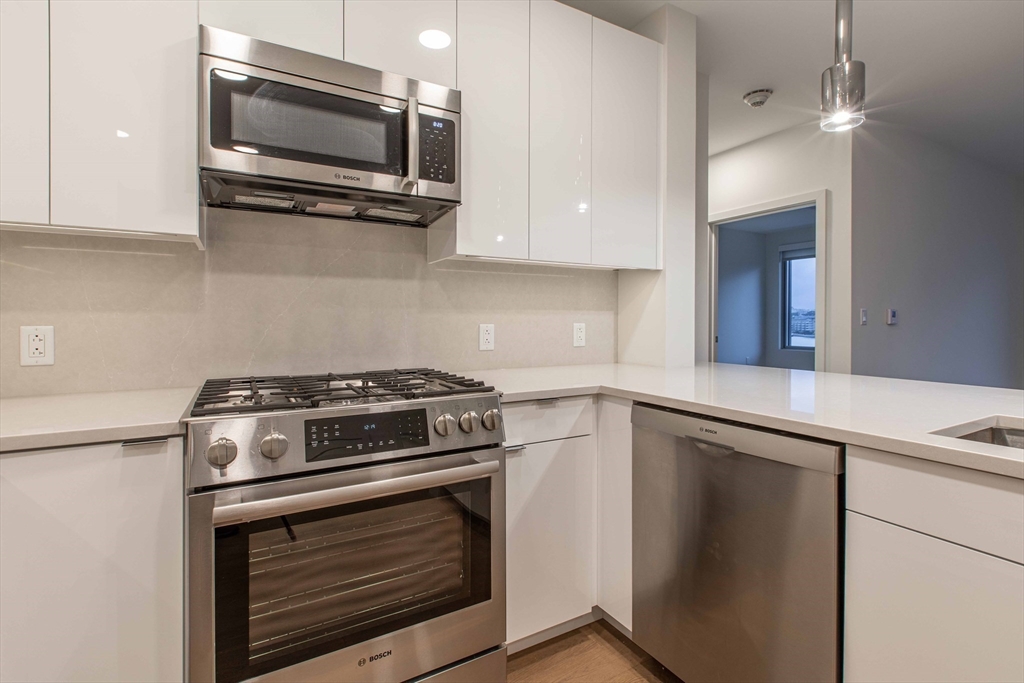 45 Lewis Street, Unit 513 Boston, MA 02128 - Photo 14 of 19