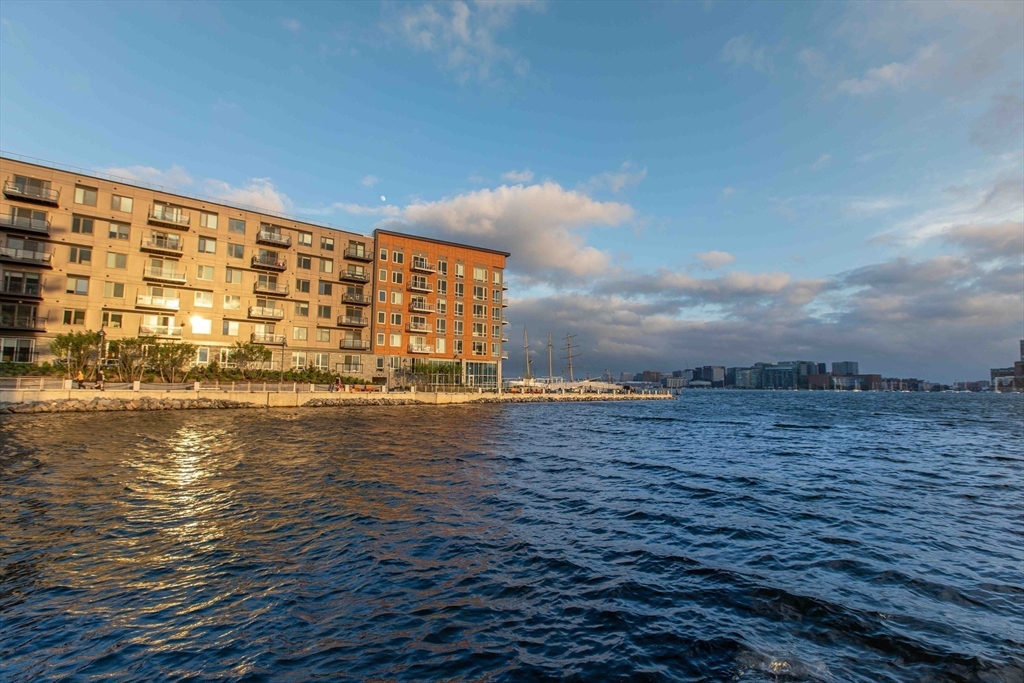 45 Lewis Street, Unit 513 Boston, MA 02128 - Photo 5 of 19