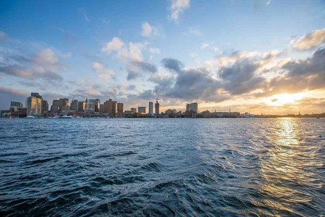 $4,600 | 45 Lewis Street, Unit 513, Boston, MA 02128