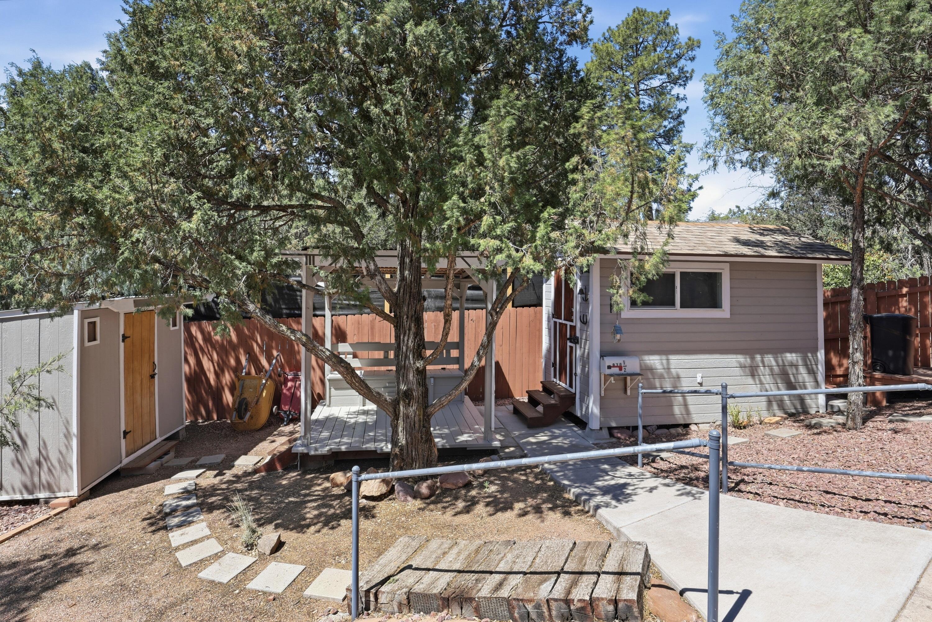 910 West Wagon Trail Payson, AZ 85541 - Photo 27 of 35 a view of a house with backyard