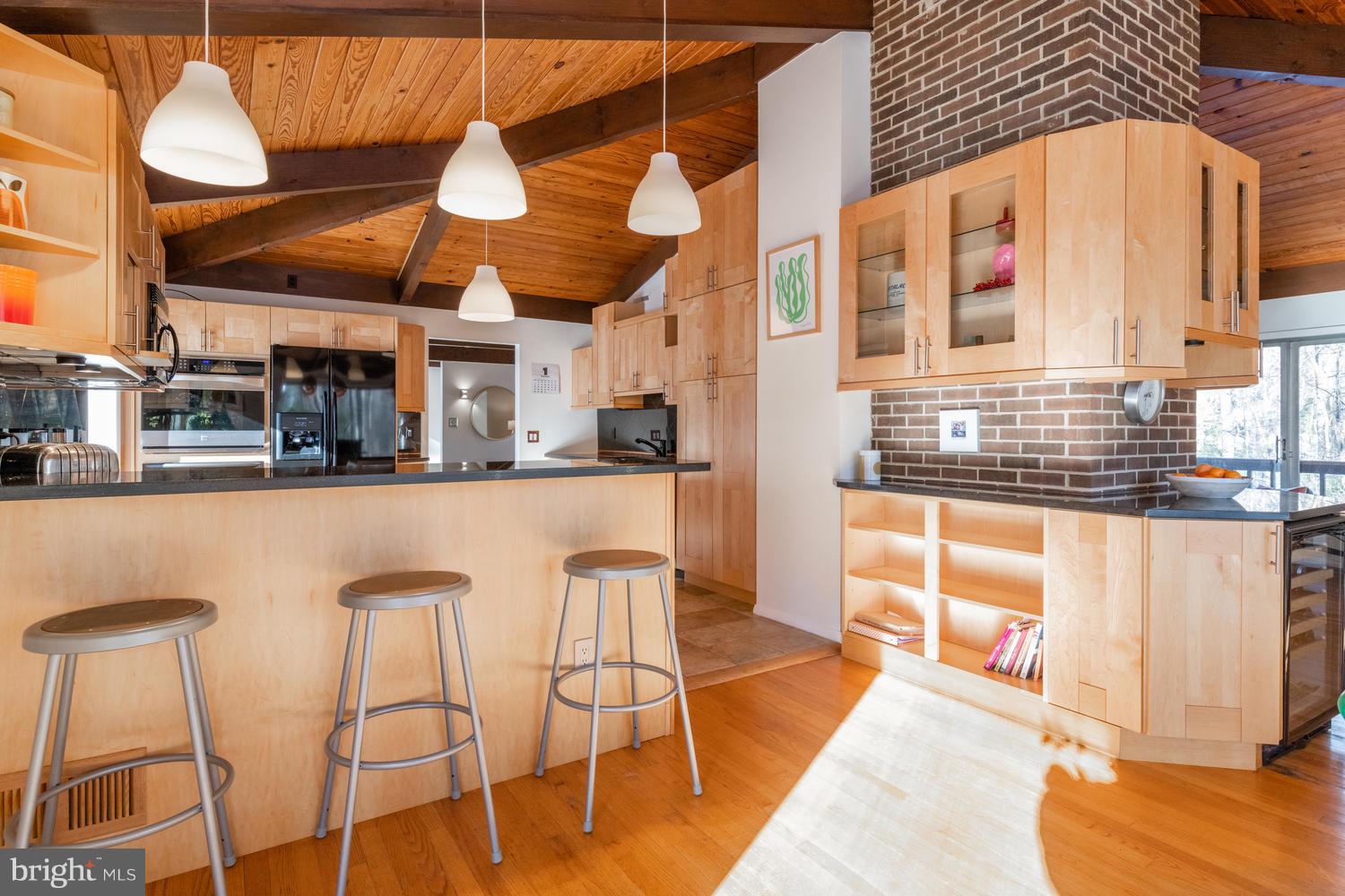 12006 Aintree Lane Reston, VA 20191 - Photo 13 of 56 Gallery Image 13