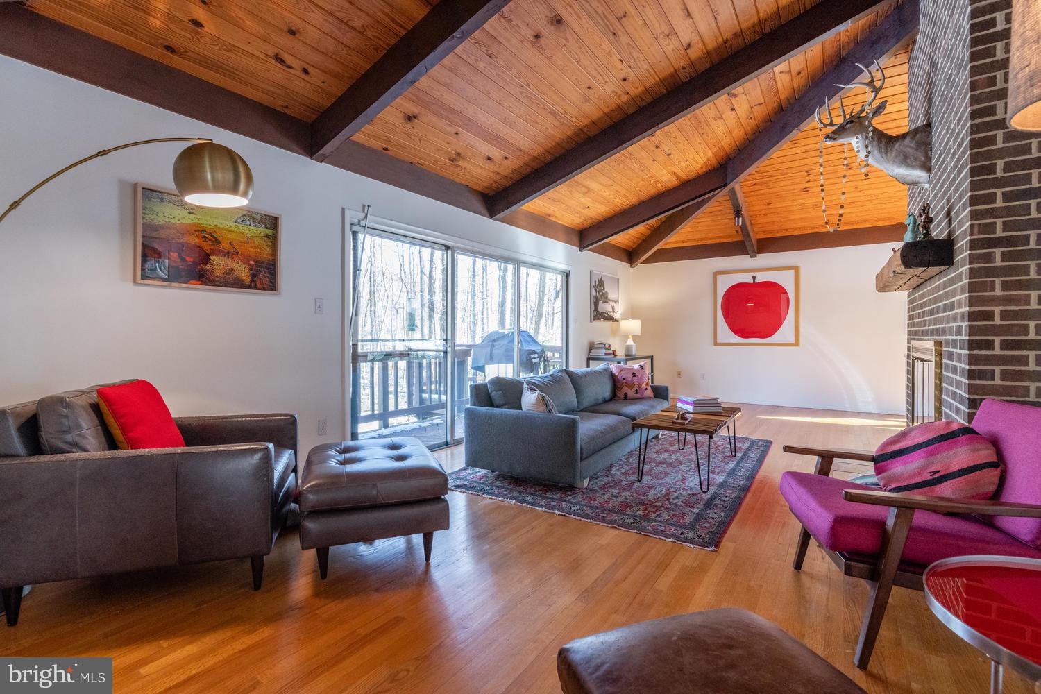 12006 Aintree Lane Reston, VA 20191 - Photo 18 of 56 Gallery Image 18