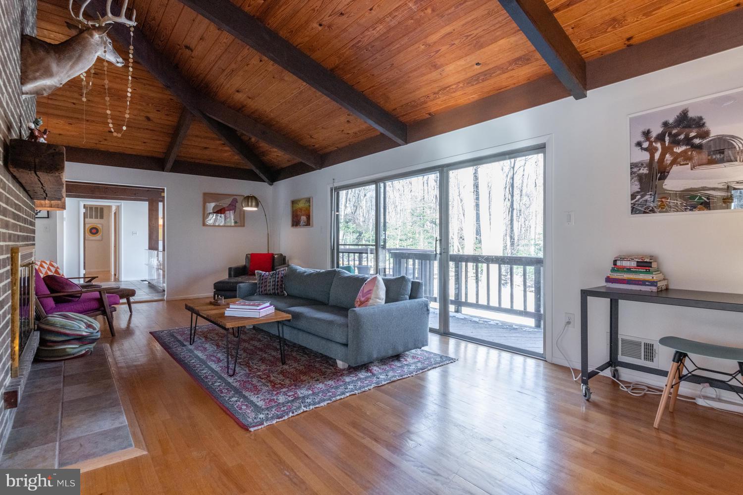 12006 Aintree Lane Reston, VA 20191 - Photo 19 of 56 Gallery Image 19