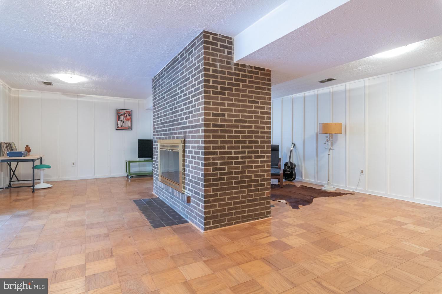 12006 Aintree Lane Reston, VA 20191 - Photo 34 of 56 Gallery Image 34