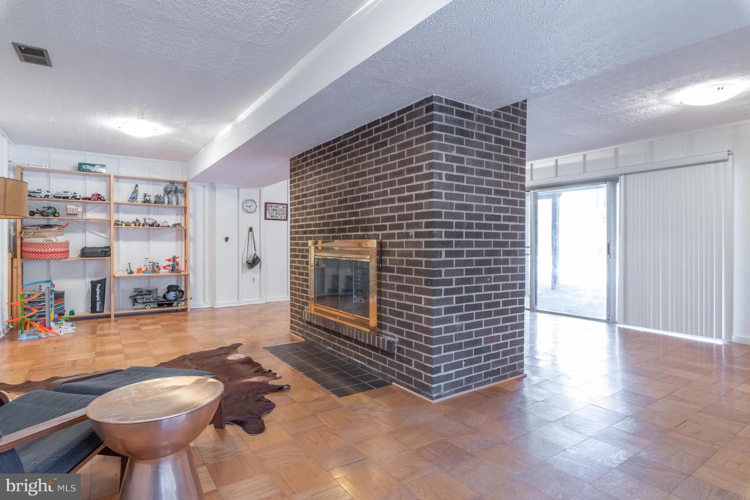 12006 Aintree Lane Reston, VA 20191 - Photo 36 of 56 Gallery Image 36