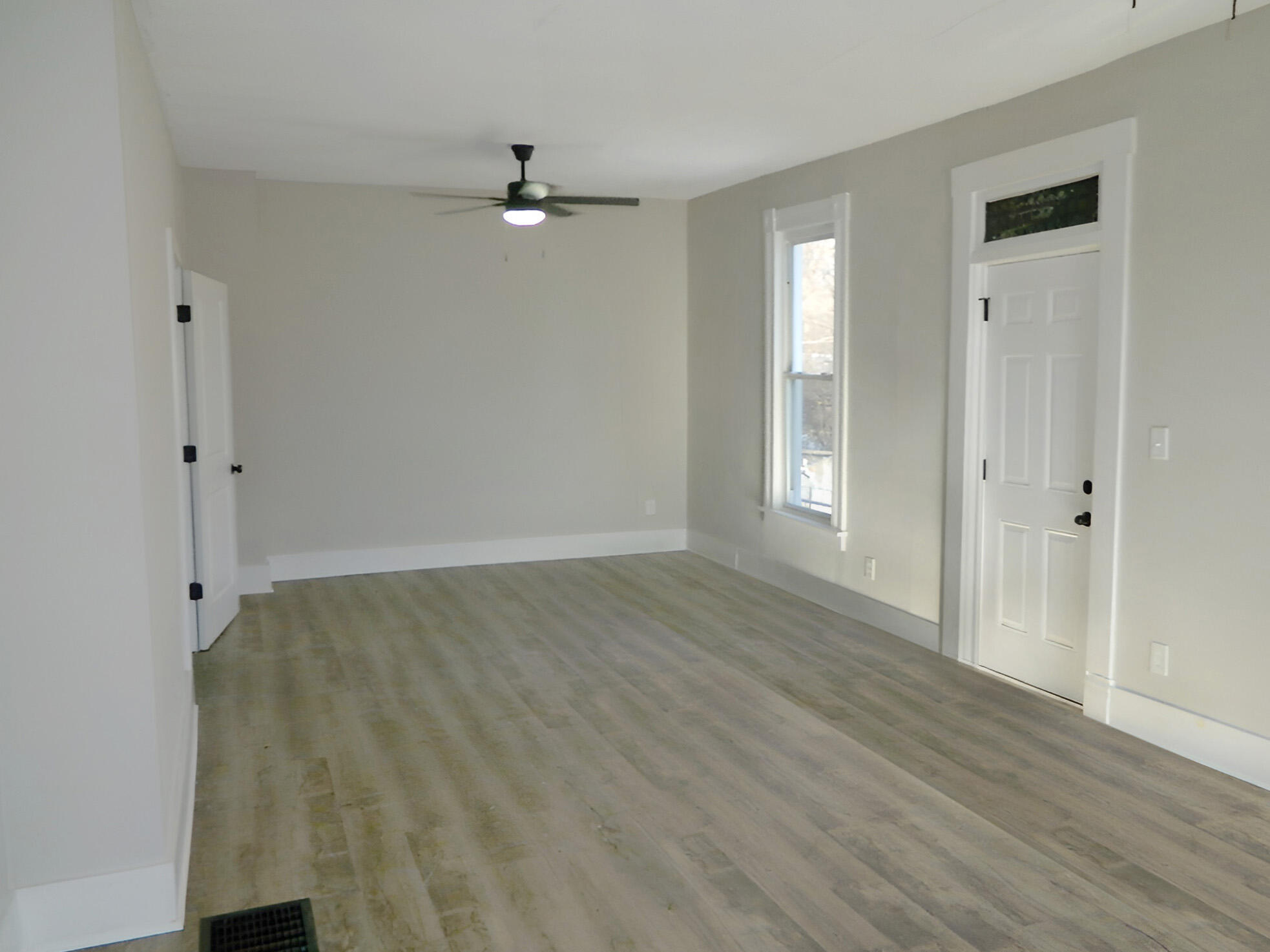 802 Warder Street Springfield, OH 45503 - Photo 11 of 18 interior (14)