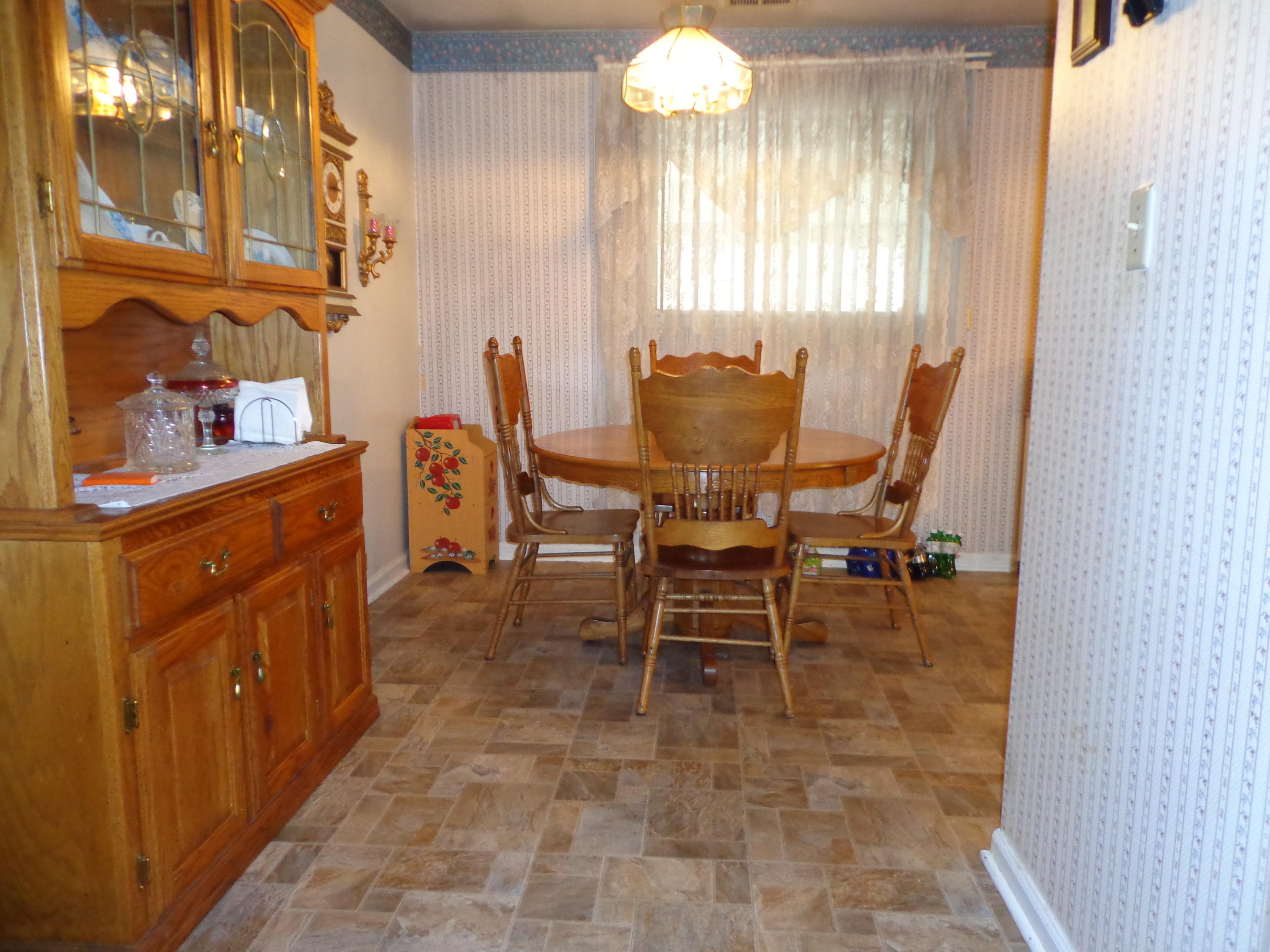5445 Daytona Road Roanoke, VA 24019 - Photo 5 of 24 DSC08116