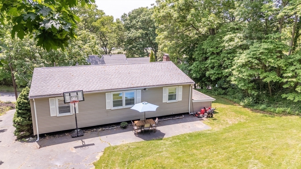 77 Clinton Road Weymouth, MA 02189 - Photo 27 of 38