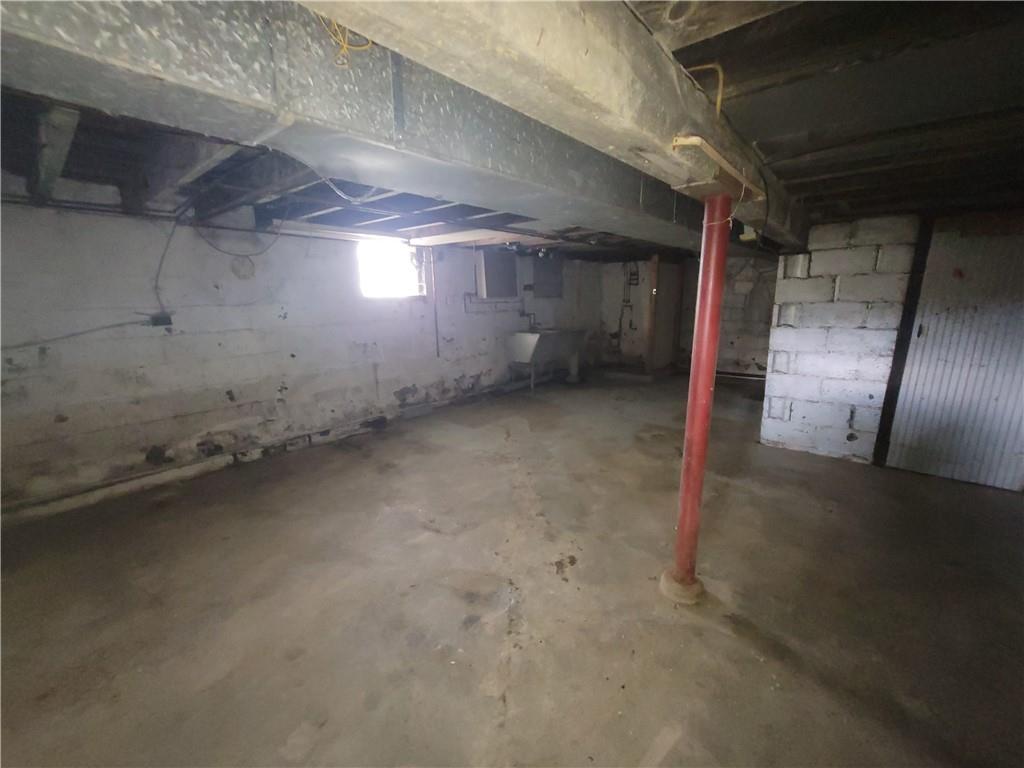 3013 Leechburg Road New Kensington, PA 15068 - Photo 21 of 28 an empty room with a empty space