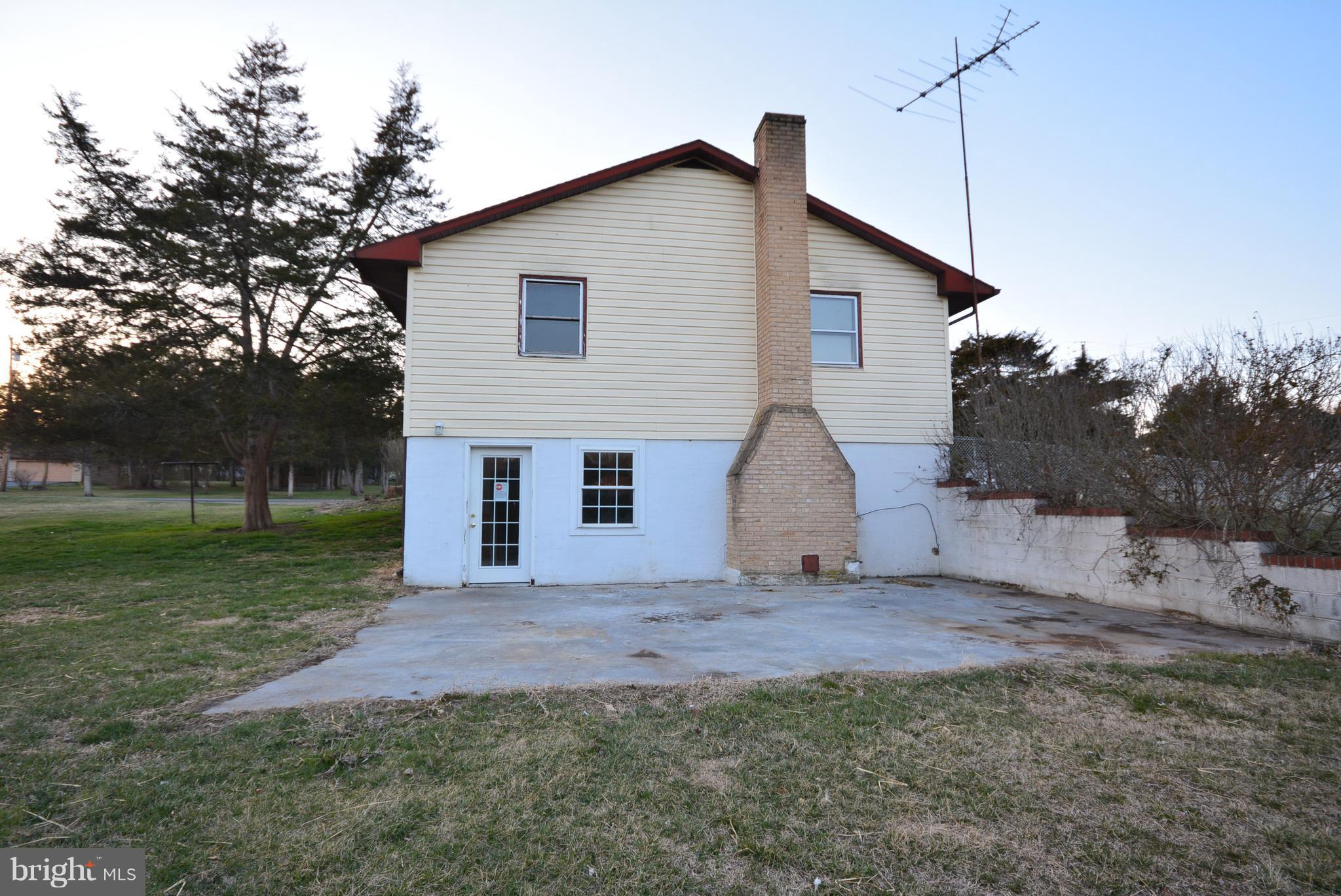 256 Lake Ridge Road Strasburg, VA 22657 - Photo 3 of 29 Exterior (Rear)