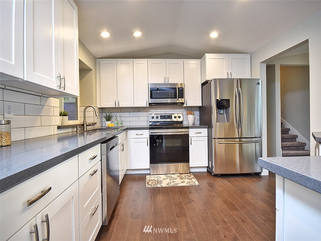 2815 164th Place Southeast Bothell, WA 98012 - Photo 7 of 25