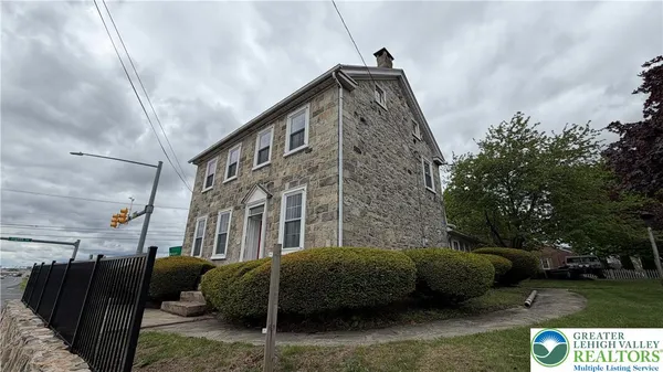 $2,500 | 797 Main Street, Tatamy, PA 18085