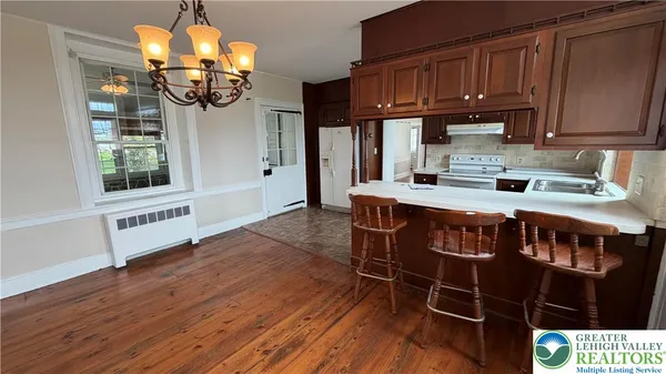 $2,500 | 797 Main Street, Tatamy, PA 18085