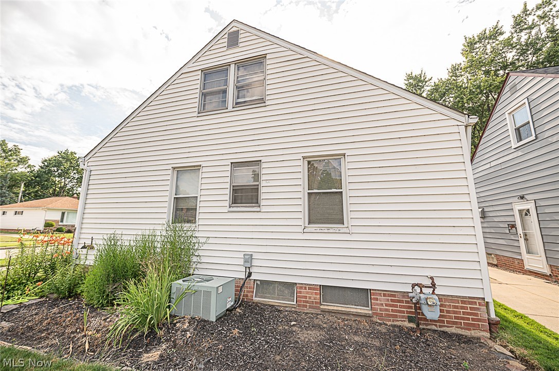 28661 Forest Road Willowick, OH 44095 - Photo 28 of 28