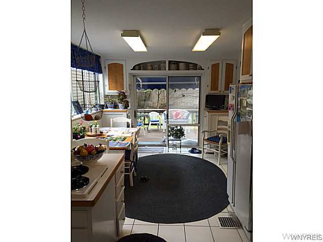 41 Irving Place Buffalo, NY 14201 - Photo 14 of 23 Breakfast Room