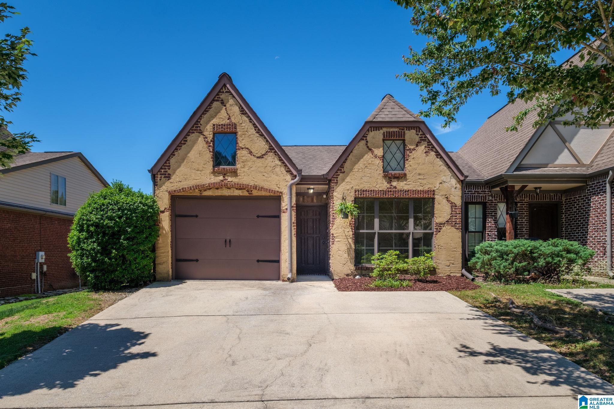 2493 Ridgemont Drive Birmingham, AL 35244 - Photo 2 of 25