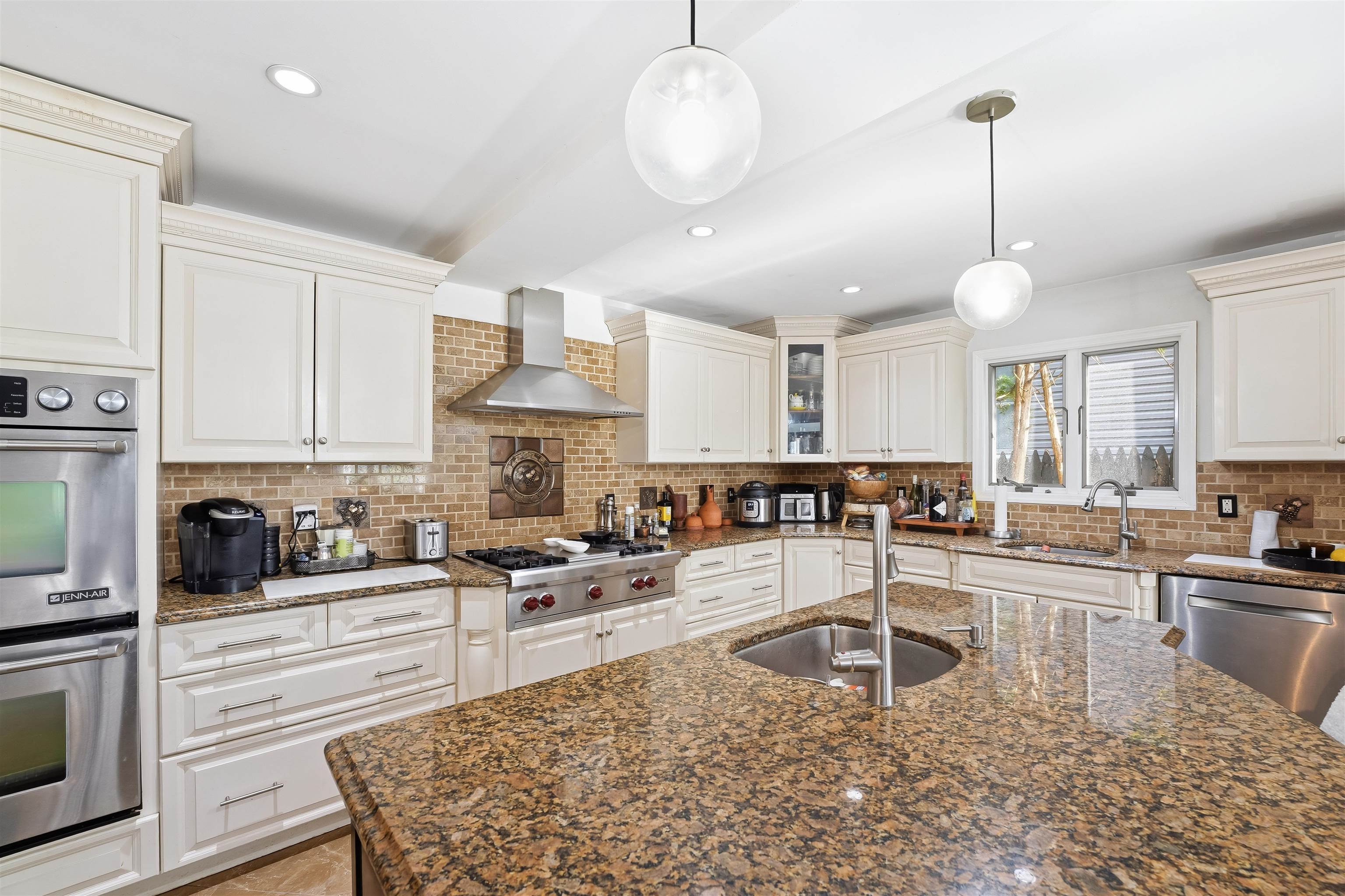 770 Hartwell Street Teaneck, NJ 07666 - Photo 15 of 37