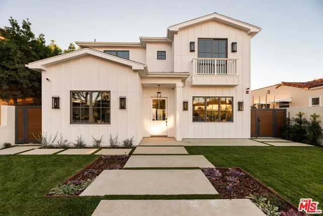 $4,995,000 | 2432 22nd Street, Santa Monica, CA 90405