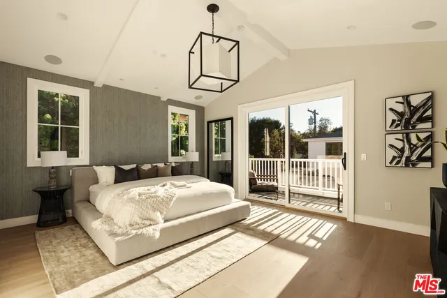 $4,995,000 | 2432 22nd Street, Santa Monica, CA 90405