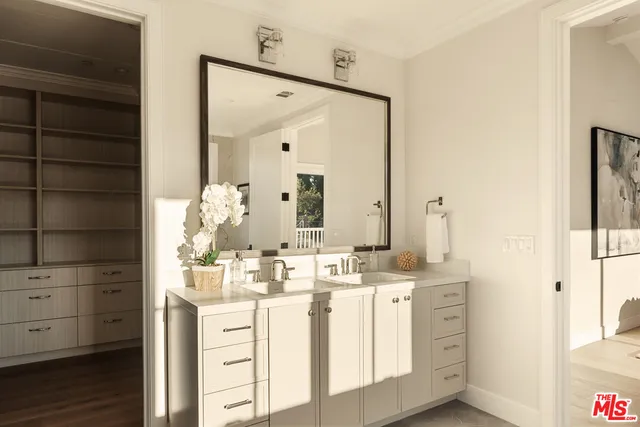 $4,995,000 | 2432 22nd Street, Santa Monica, CA 90405