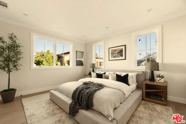 $4,995,000 | 2432 22nd Street, Santa Monica, CA 90405