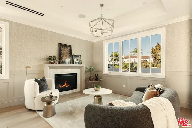 $4,995,000 | 2432 22nd Street, Santa Monica, CA 90405