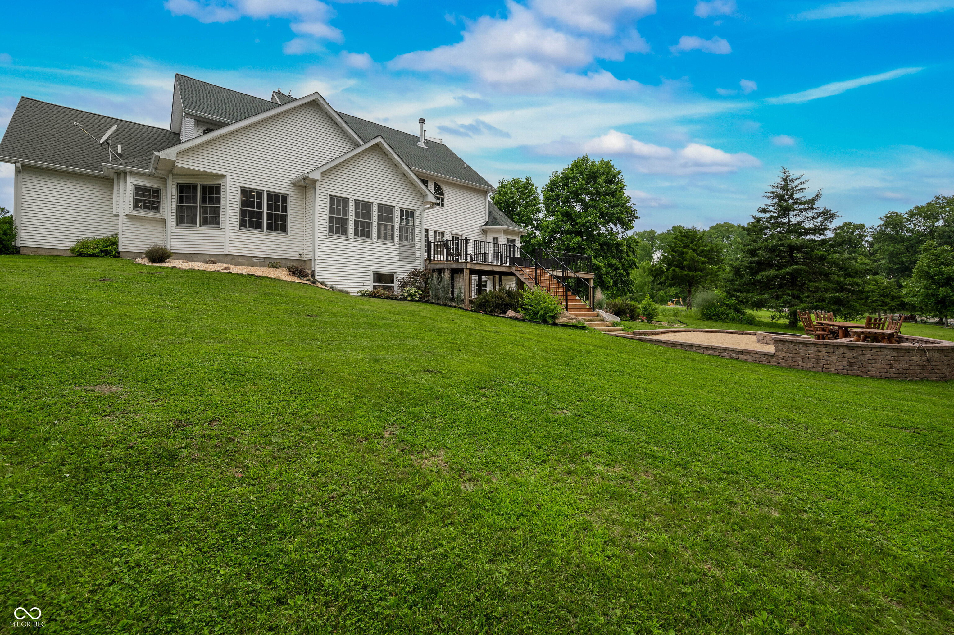 15411 Highway 9 Hope, IN 47246 - Photo 11 of 109