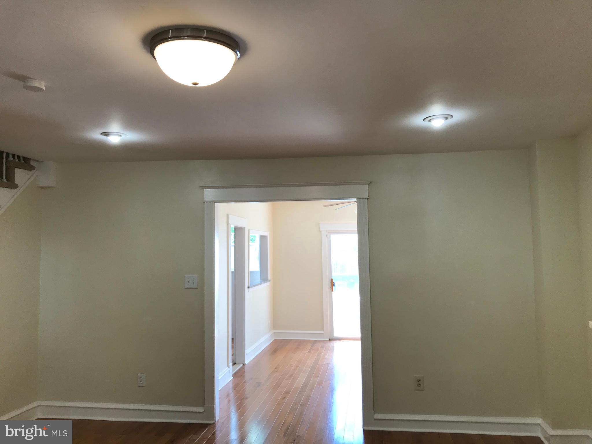 134 Oakley Road Upper Darby, PA 19082 - Photo 3 of 20