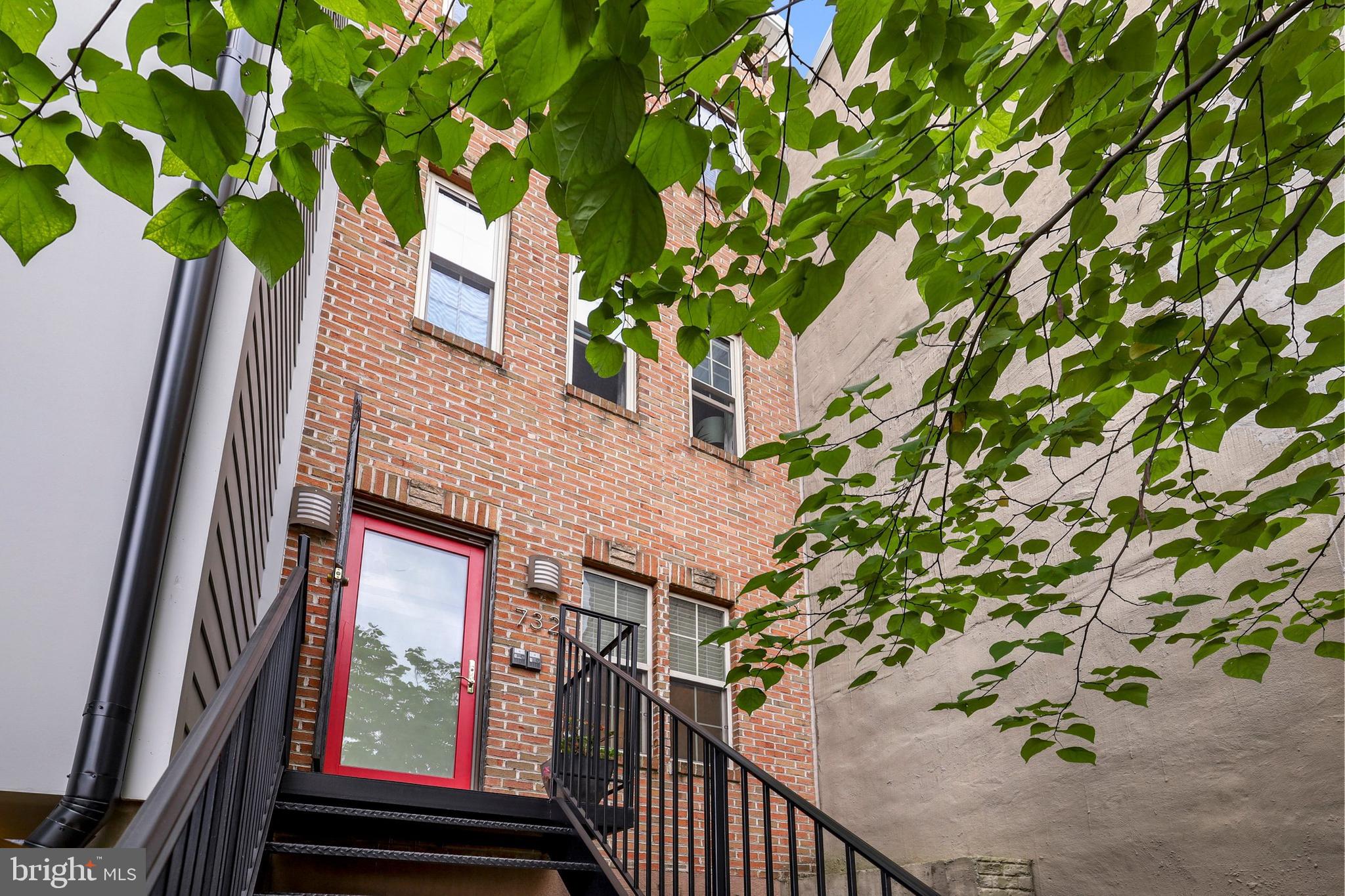 732 Columbia Road Northwest, Unit 1 Washington, DC 20001 - Photo 2 of 33 Gallery Image 2