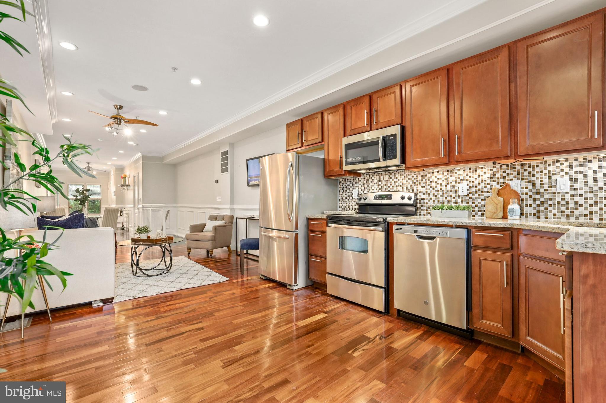 732 Columbia Road Northwest, Unit 1 Washington, DC 20001 - Photo 16 of 33 Gallery Image 16
