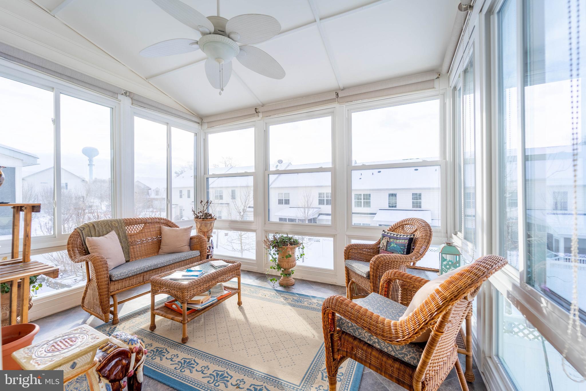 Delightful 3 season room with fan