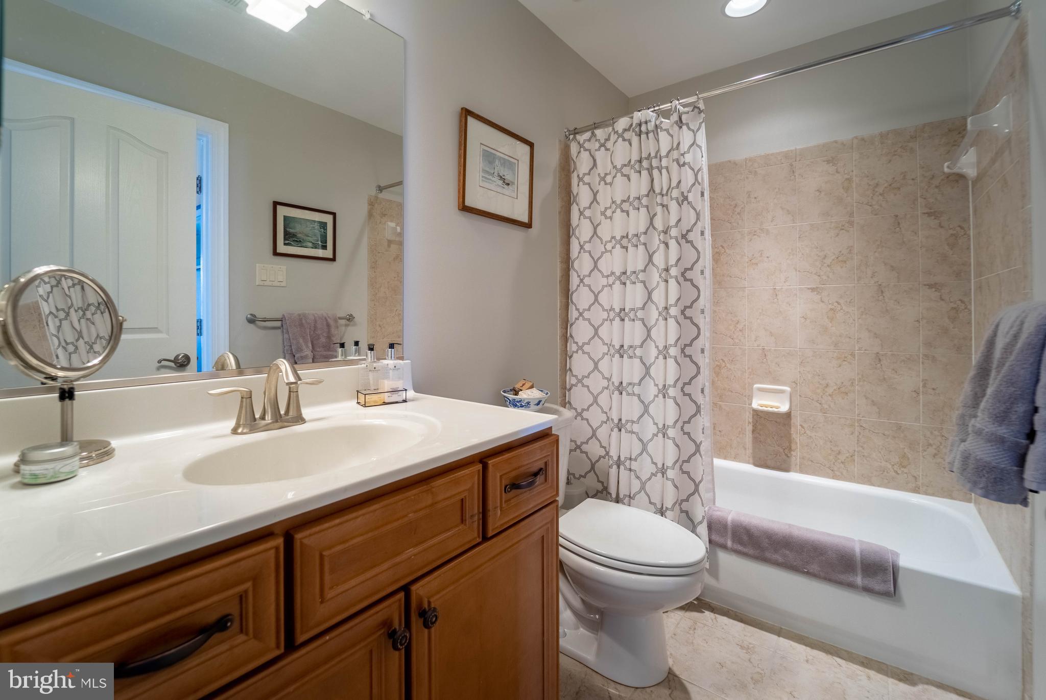 2611 Rockhampton Road Ellicott City, MD 21042 - Photo 32 of 61 Upper-level connected/hall bath