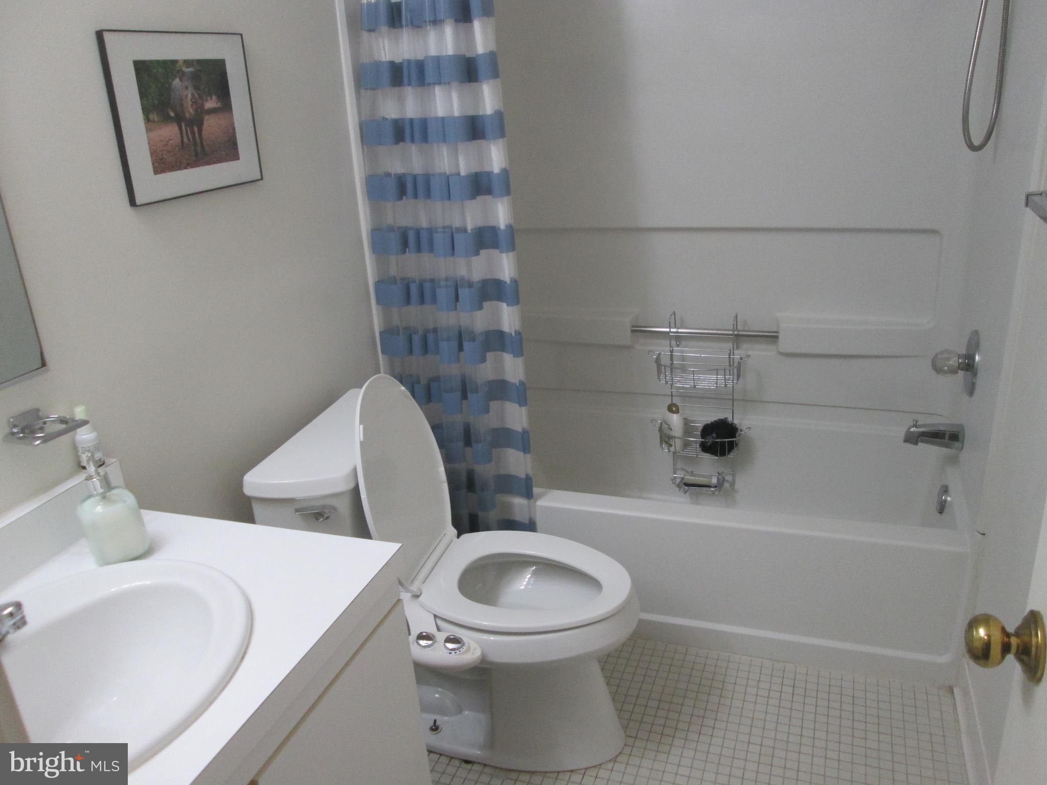 4 West Lee Street, Unit R63 Baltimore, MD 21201 - Photo 24 of 26