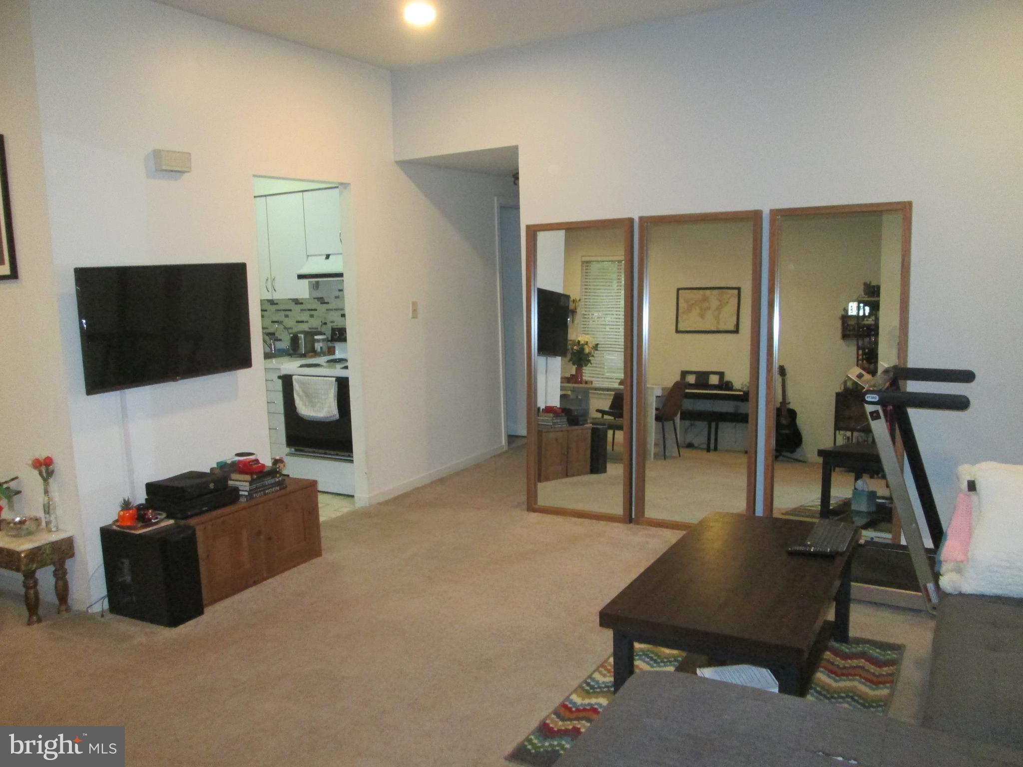 4 West Lee Street, Unit R63 Baltimore, MD 21201 - Photo 3 of 26 Living area is delightful