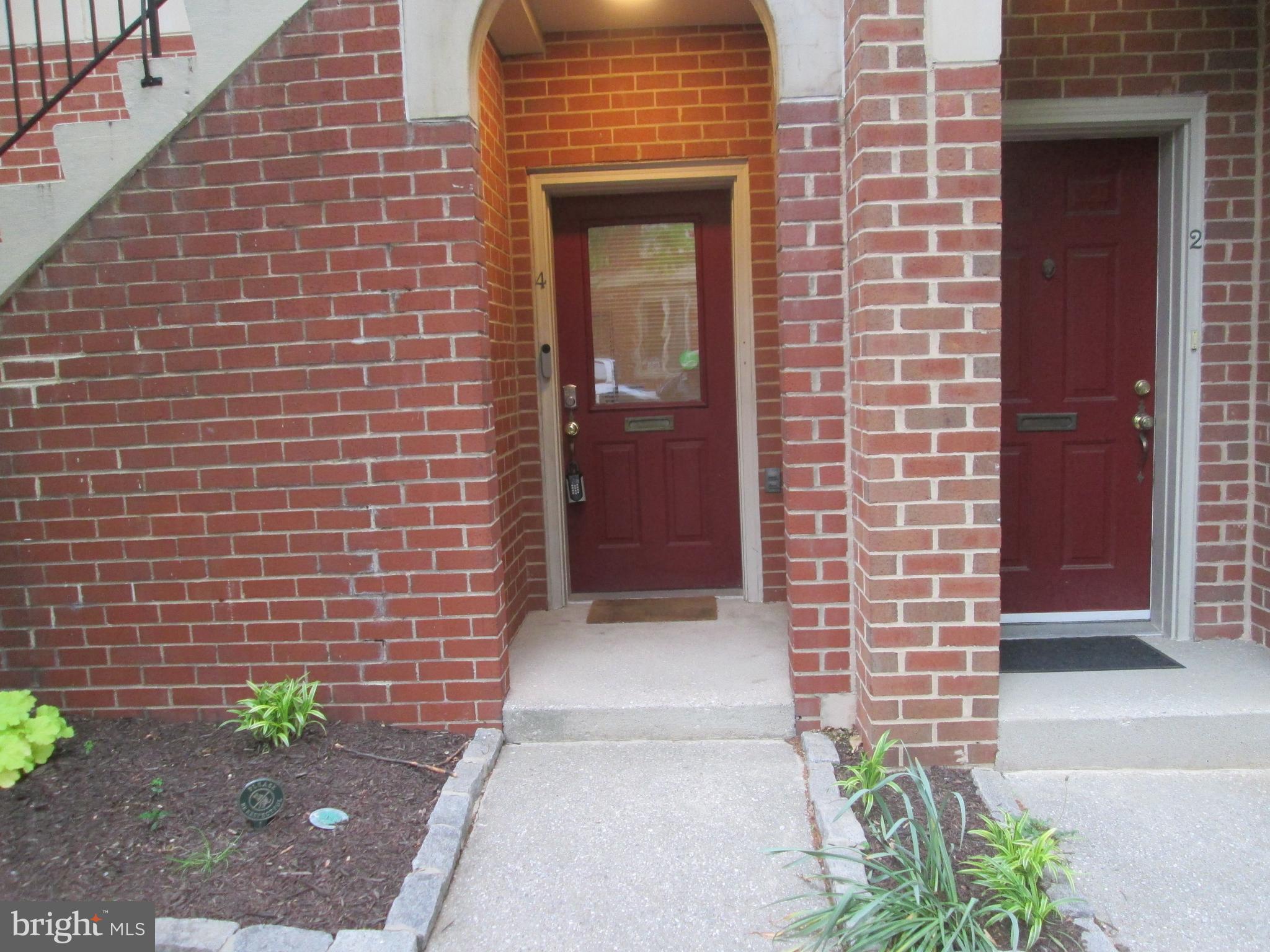 4 West Lee Street, Unit R63 Baltimore, MD 21201 - Photo 9 of 26 Street level entrance