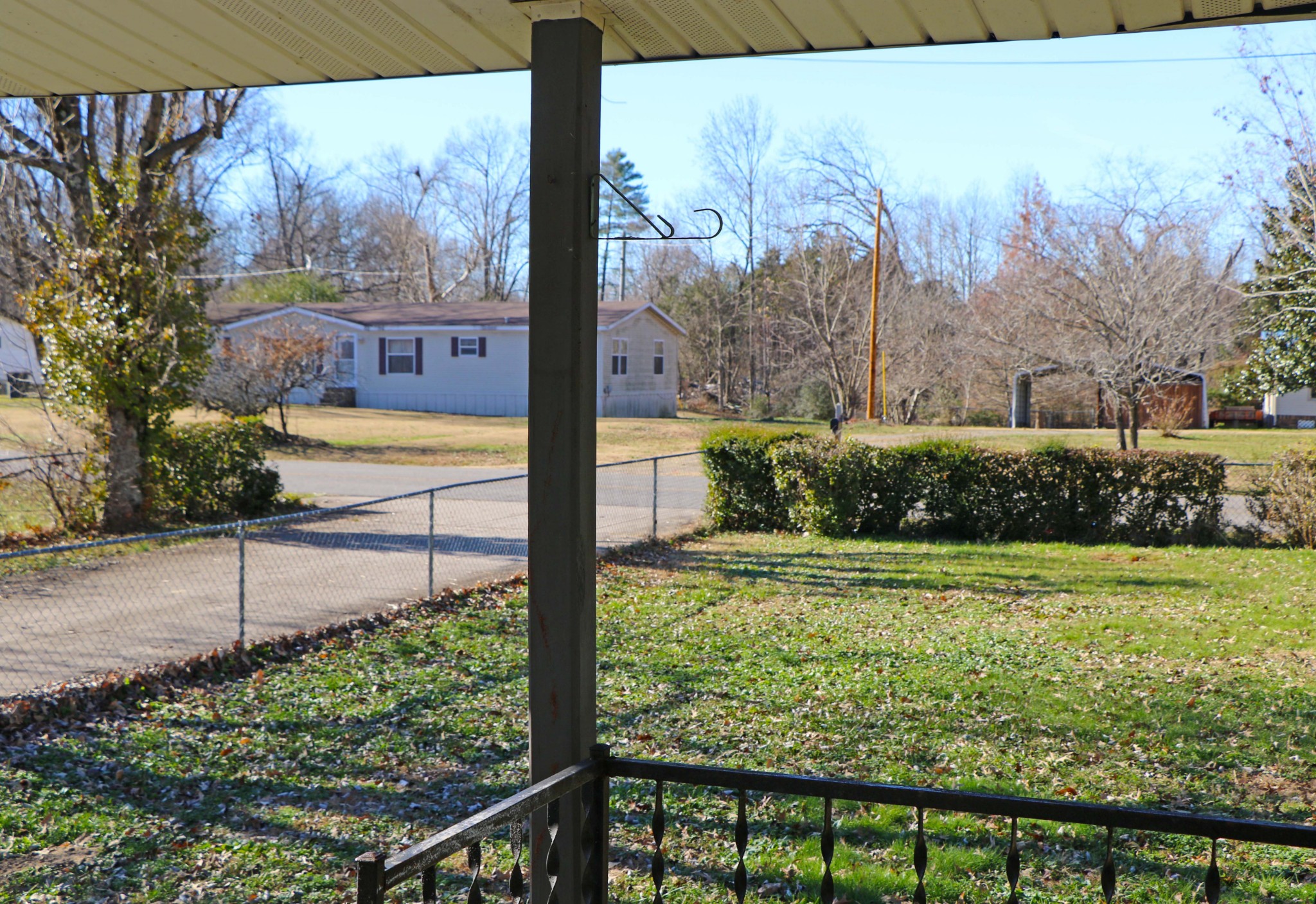 1859 Walnut Grove Road Clarksville, TN 37042 - Photo 8 of 10 Gallery Image 8