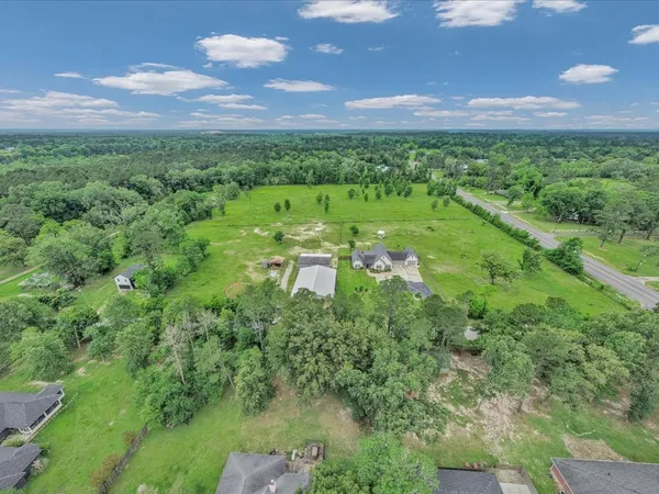 $989,000 | 104 Wheeler Road, Lufkin, TX 75901