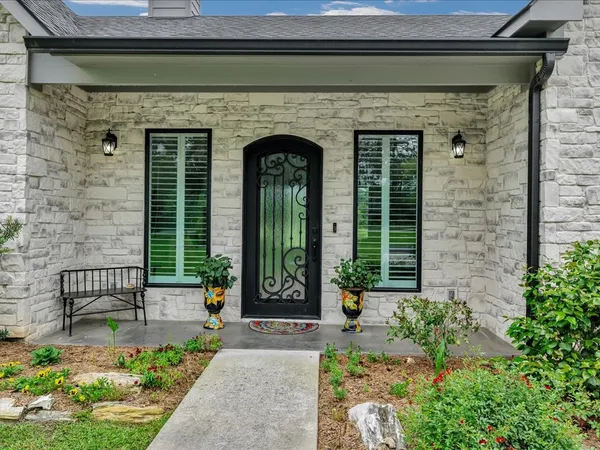$989,000 | 104 Wheeler Road, Lufkin, TX 75901