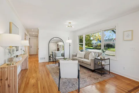 $875,000 | 5101 Bedford Avenue, Edina, MN 55436