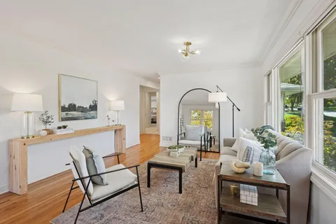 $875,000 | 5101 Bedford Avenue, Edina, MN 55436