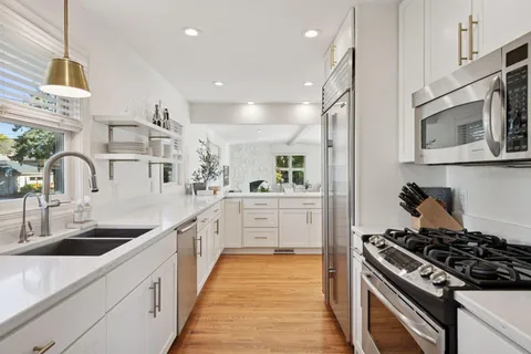 $875,000 | 5101 Bedford Avenue, Edina, MN 55436