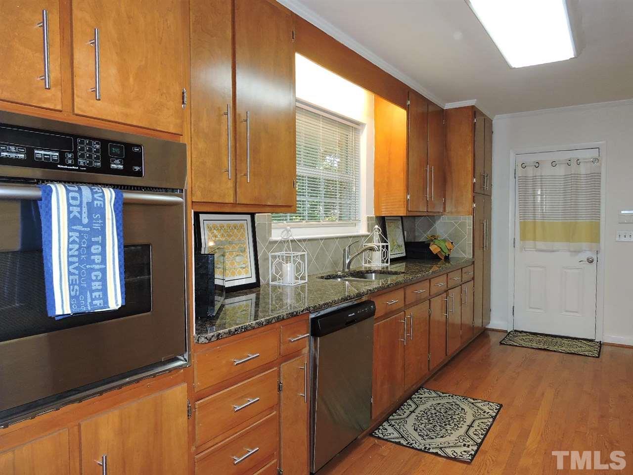 3106 Buckingham Road Durham, NC 27707 - Photo 7 of 27