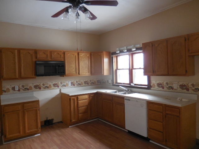 403 Pontiac Street Rochester, IN 46975 - Photo 4 of 12