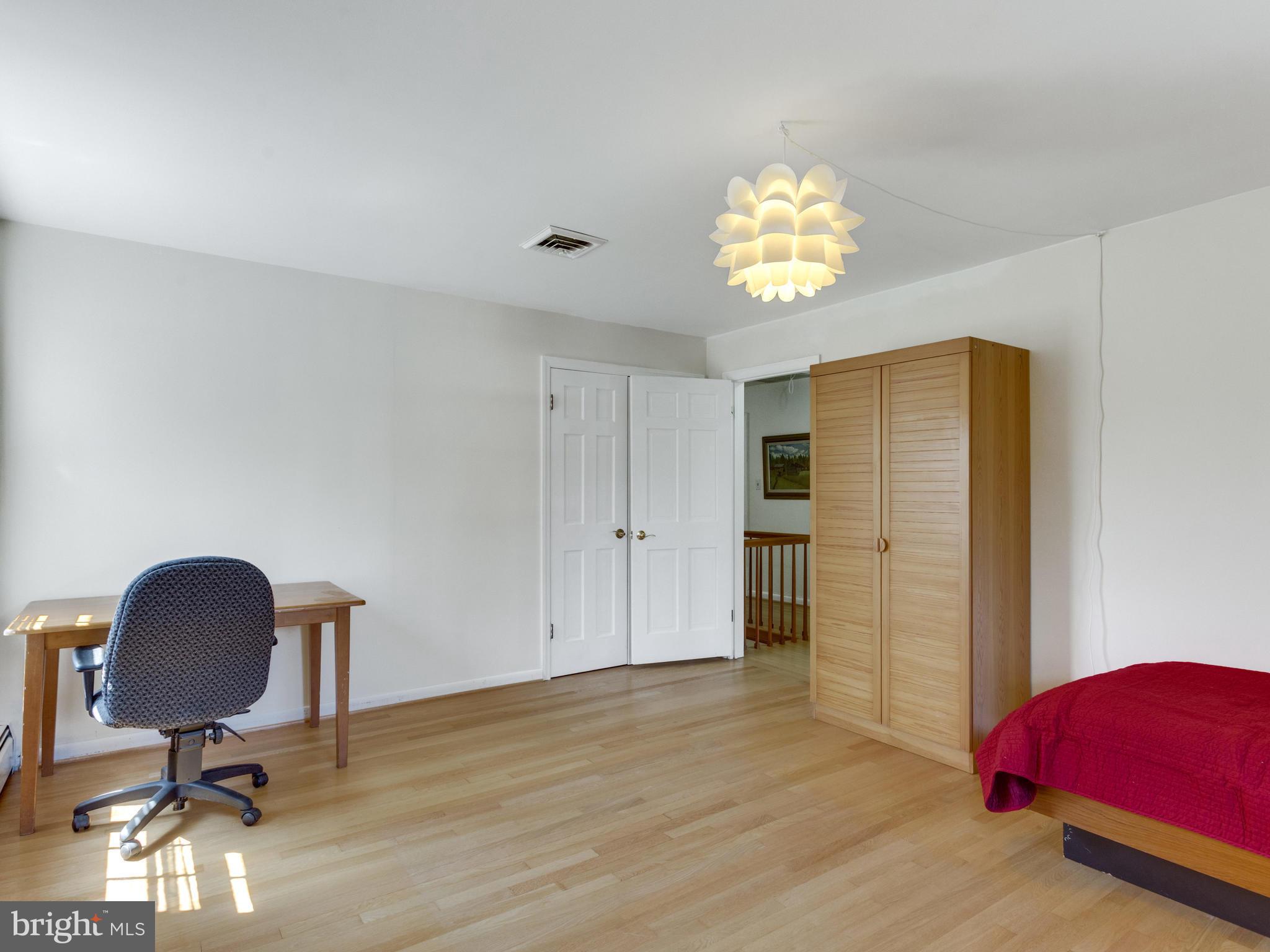 6907 Lupine Lane McLean, VA 22101 - Photo 24 of 30 Bedroom 4