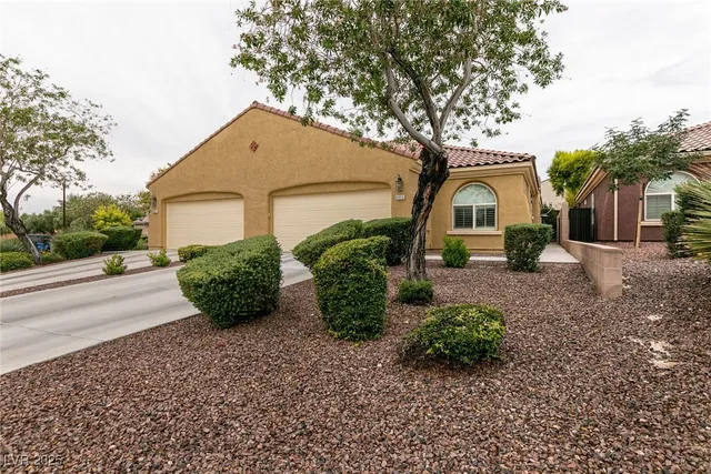 $410,000 | 8955 Sandy Isle Court, Las Vegas, NV 89131