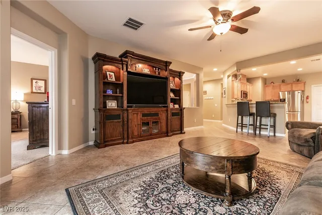 $410,000 | 8955 Sandy Isle Court, Las Vegas, NV 89131