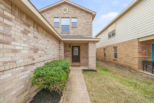$396,000 | 8808 Valley River Drive, Fort Worth, TX 76244