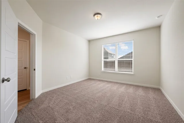 $2,000 | 109 Watch Hill, Jarrell, TX 76537